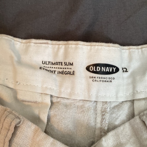 White linen material ultimate slim from Old Navy - Picture 2 of 2